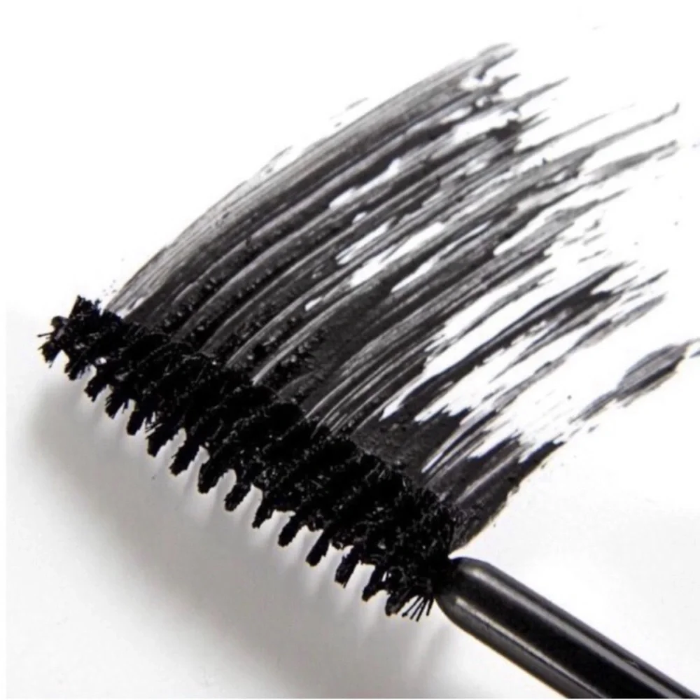 kndr Beauty Eyeshadow Trio in Romantic Rose & The Beauty Crop Mascara Bundle